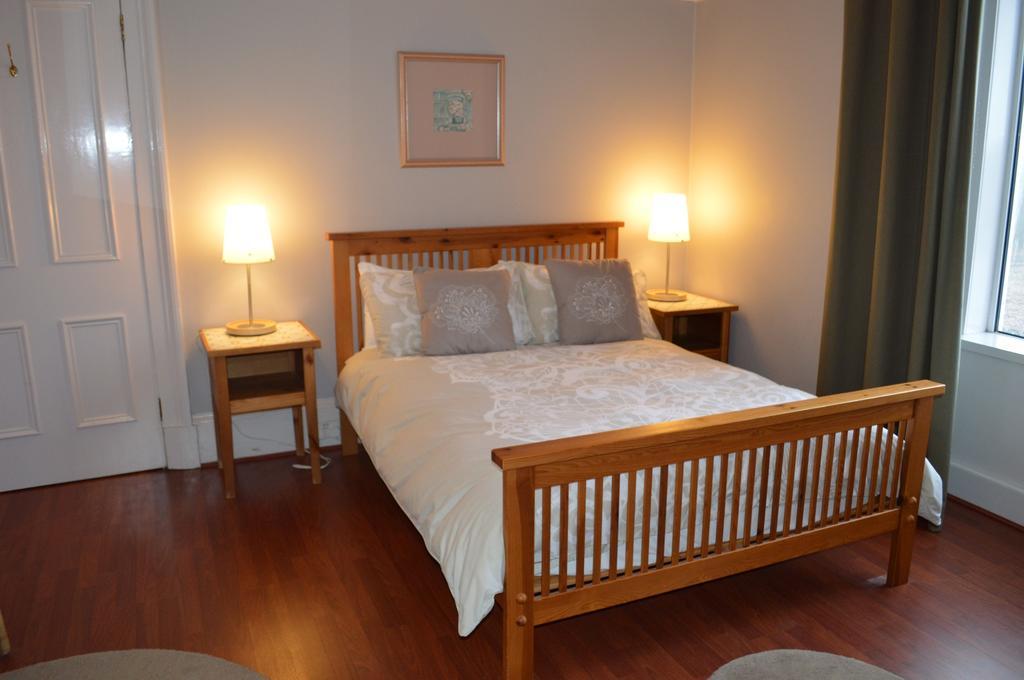 Sebright Holiday Apartment Dunoon Exterior photo